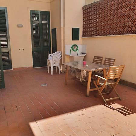 Incantevole Vacanza In Versilia Viareggio Zewnętrze zdjęcie